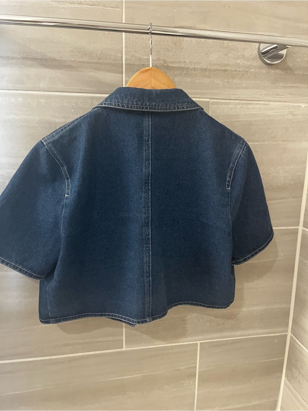 Lioness Dark Blue Cropped Denim Jacket - Picture 2 of 3